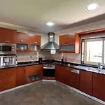 Casa Laurinda- Casa Inteira * Марку-ди-Канавезиш