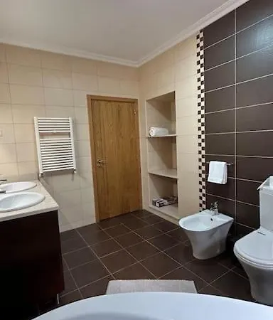 Casa Laurinda- Casa Inteira *