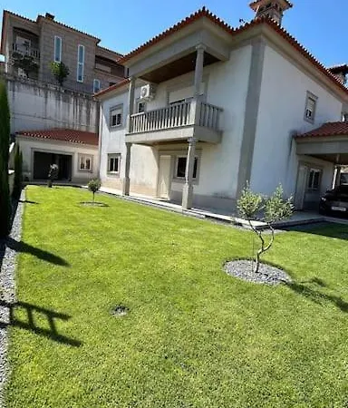 Prázdninový dům Casa Laurinda- Casa Inteira *