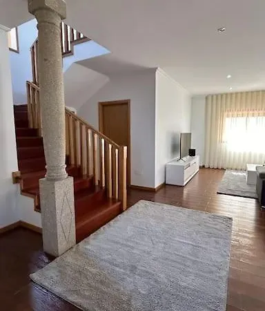 Casa Laurinda- Casa Inteira *