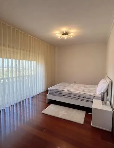 Casa Laurinda- Casa Inteira Casa de Férias Marco de Canavezes