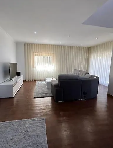 Casa Laurinda- Casa Inteira * Marco de Canavezes